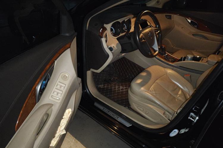 Used Buick LaCrosse 2011 2.4L SIDI Comfort Sunroof Version
