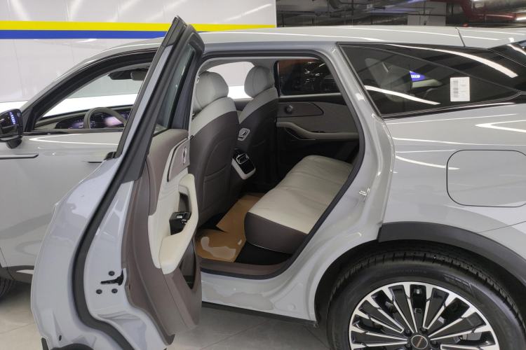 Used EXEED Stellar C-DM 2024 1.5T Long-Range Pro