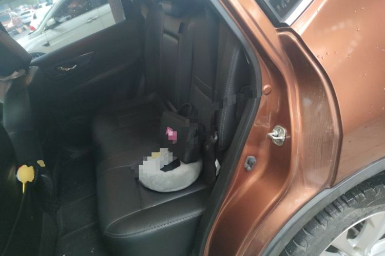 Used Nissan X-Trail 2014 2.5L CVT Luxury Edition 4WD
