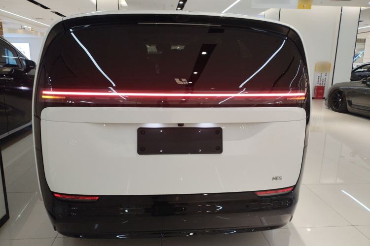 Used Li Auto MEGA 2025 Home Family Special Edition Rear