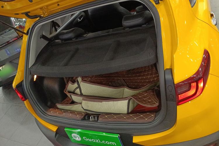 Used Kia kx1 Stonic 2019 1.4L Automatic Fun Edition China VI Trunk