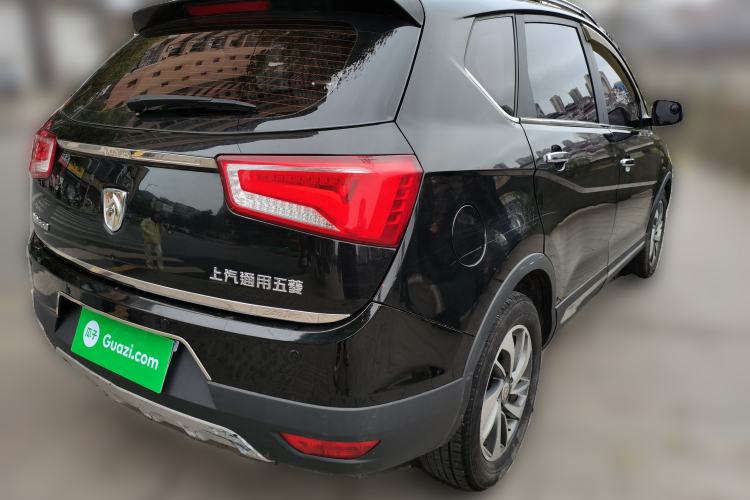 Used Baojun 560 2015 1.8L manual luxury version