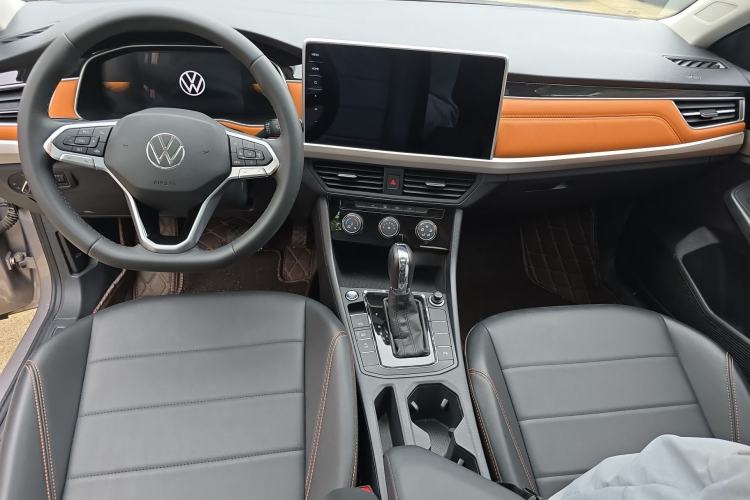 Used Volkswagen Bora 2023 200TSI DSG Enjoyment Edition Center Console