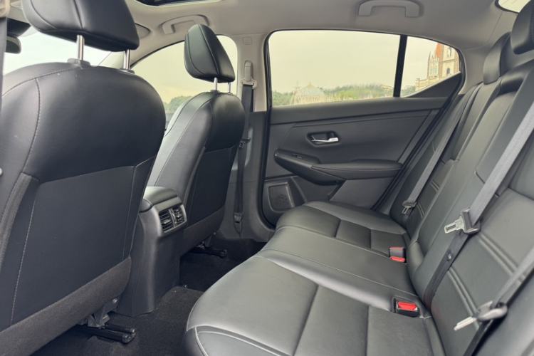 Used Nissan Sylphy 2022 1.6L XL CVT Enjoyment Edition Interior 8