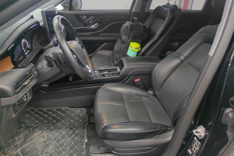 Used Lincoln Corsair 2021 2.0T Two-Wheel-Drive Luxury Edition Left Front Seat