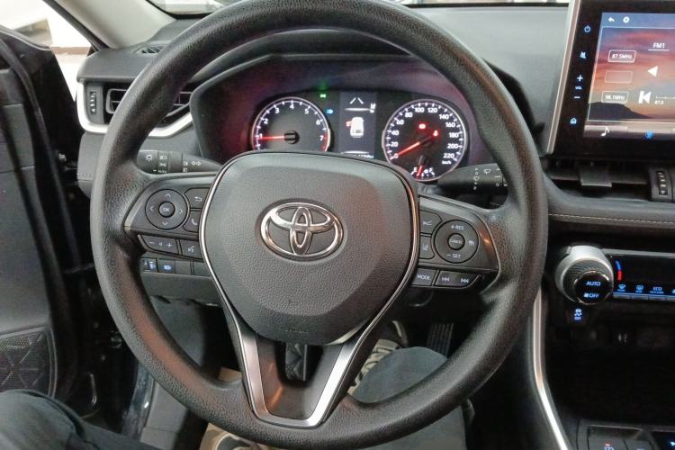 Used Toyota Wildlander 2020 2.0L CVT Two-Wheel Drive Luxury Edition Steering Wheel