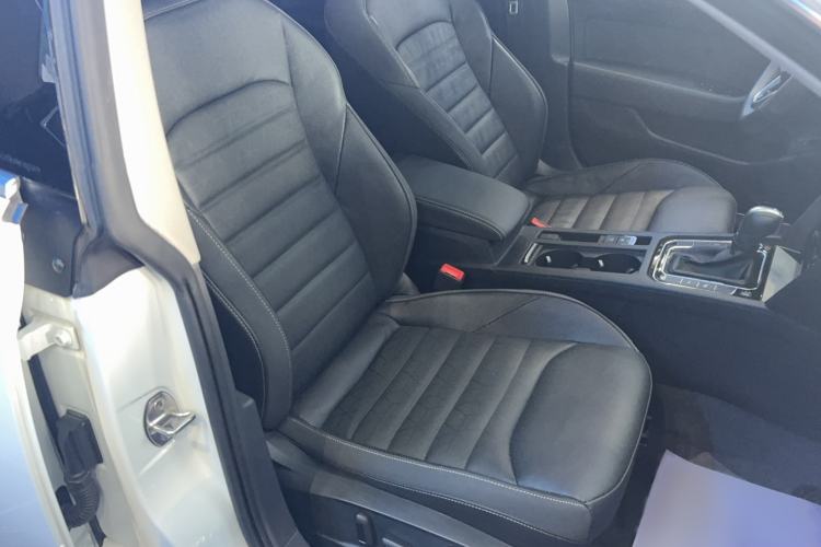 Used Volkswagen FAW-Volkswagen CC 2024 380TSI Striking Edition Right Front Seat