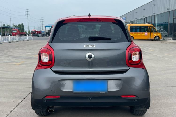 Used smart forfour 2018 1.0L 52kW Passion Edition Exterior 6