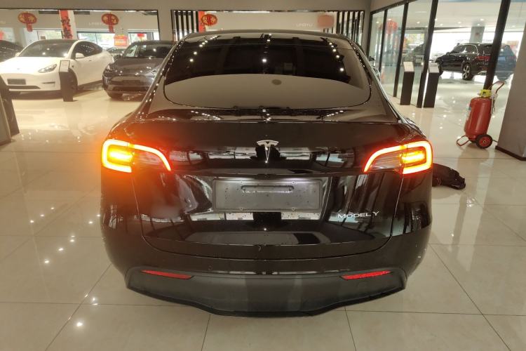 Used Tesla Model Y 2023 Rear-Wheel-Drive Version