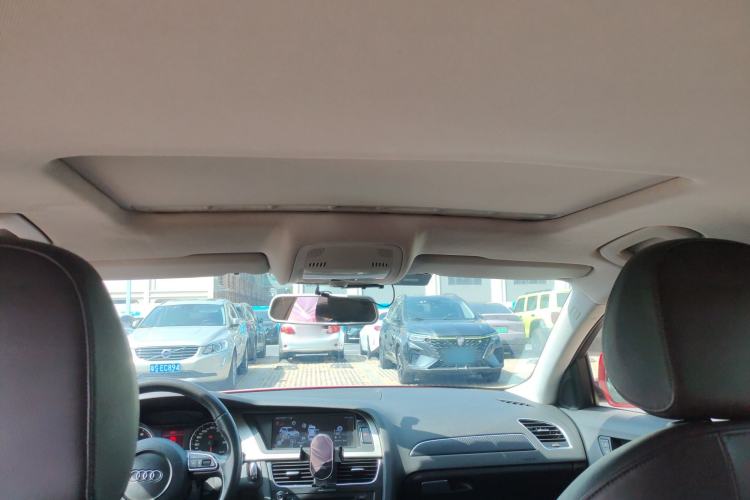 Used Audi A4L 2012 2.0 TFSI automatic Comfort trim level