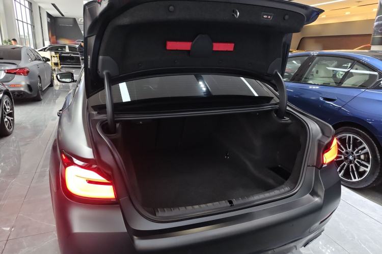 Used BMW 5 Series 2022 Restyled 540i Luxury Edition M Sport Package
