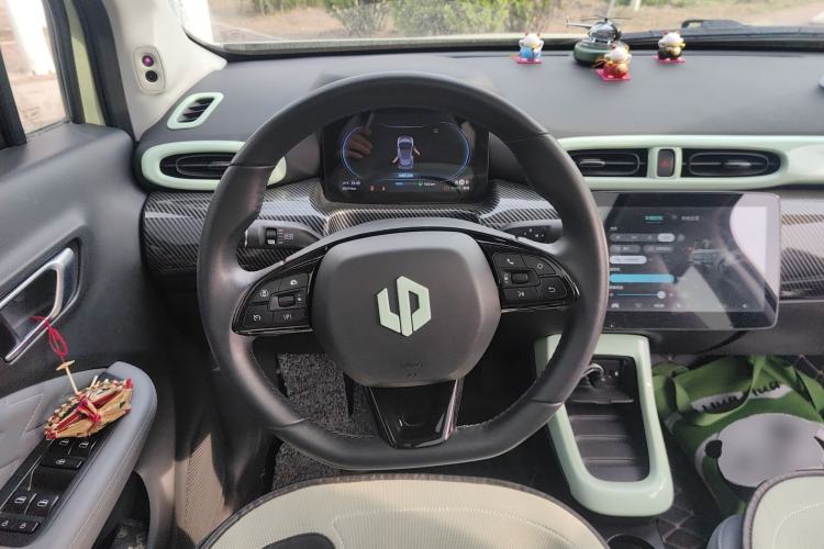 Used Leapmotor T03 2021 400 Luxury Pro Edition Steering Wheel