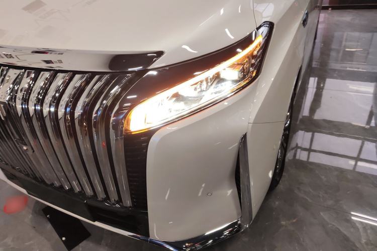 Used Wey Gaoshan 2023 Four-Wheel Drive Flagship Edition
