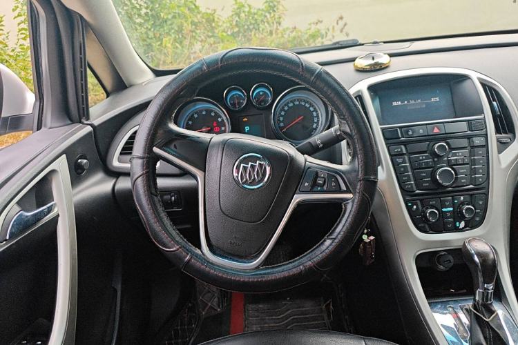 Used Buick GT 2011 GT 1.8L Automatic Fashion Edition Leather Model