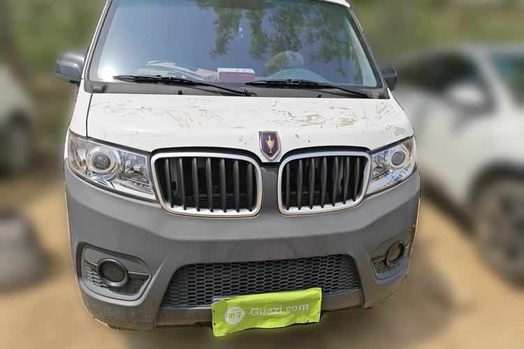 Used Jinbei Hiace X30 2023 1.5L Super-Enjoyment Van 2/5 Seats Non-Air-Conditioned Version SWC15M