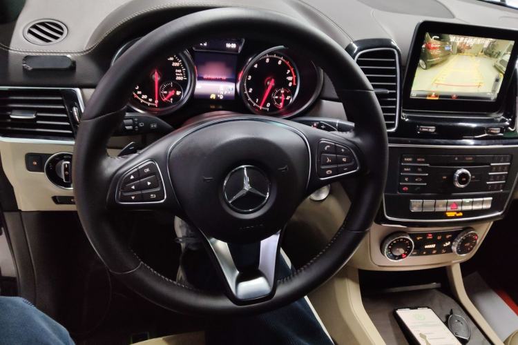 Used Mercedes-Benz GLE 2017 GLE 400 4MATIC
