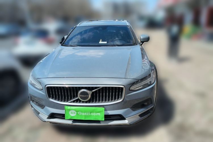 Used Volvo V90 2021 Cross Country B5 AWD Smart Range Edition