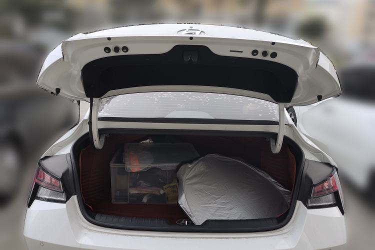 Used Hyundai Elantra 2021 1.5L CVT LUX Prestige Edition Trunk