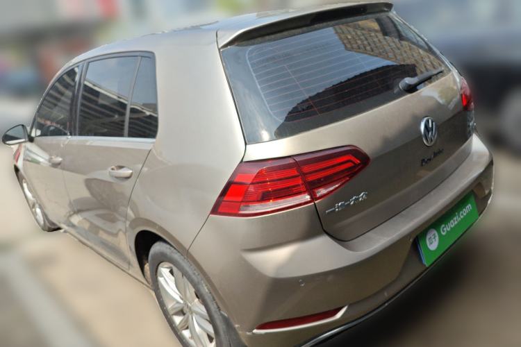 Used Volkswagen Golf 2018 1.6L Automatic Comfort Model Rear Left 45 Deg