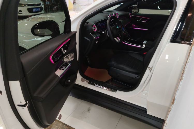 Used Mercedes-Benz GLC Coupe 2025 GLC 300 4MATIC Coupe SUV Driver Seat