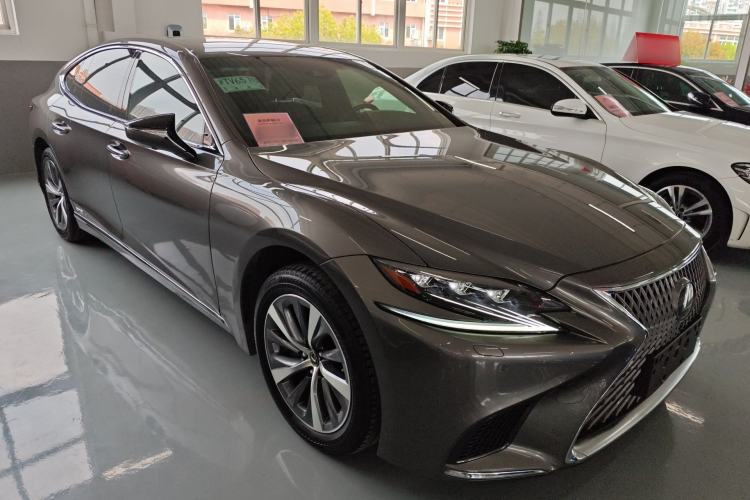 Used Lexus LS 2020 500h Excellence Edition China VI standard