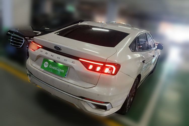 Used Ford Mondeo 2025 2.0T EcoBoost Luxury Version
