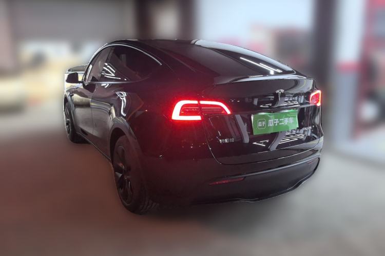 Used Tesla Model Y 2023 Rear-Wheel-Drive Version
