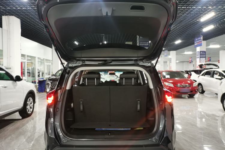 Used Chevrolet Orlando 2020 Light Hybrid Redline 530T Automatic Enjoyment Edition (5+2 Models)