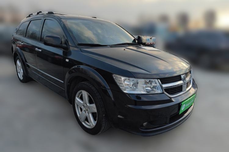 Used Dodge Journey 2010 2.7 Front Right 45 Deg