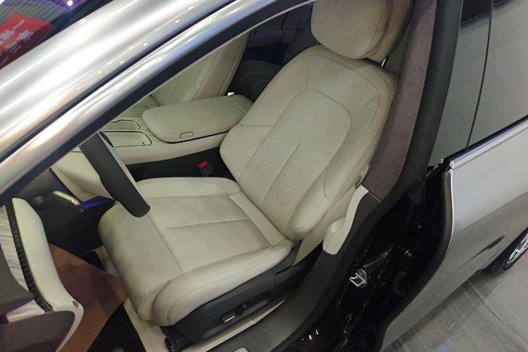 Used Nio ET7 2024 75 kWh Executive Edition
