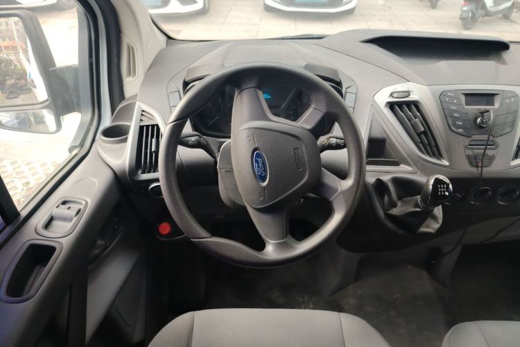 Used Ford Transit 2017 2.0T Diesel Multi-Function Commercial Vehicle Short Wheelbase Mid-Roof China V Standard Steering Wheel