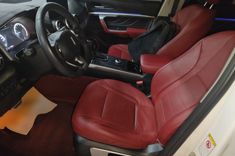 Used Wey VV5 2019 Upgraded Model 2.0T Two-Wheel Drive Flagship Version China V Standard