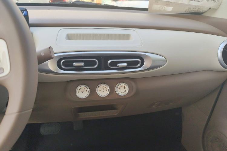 Used Wuling Hongguang MINIEV 2025 Four-Door Version Advanced Edition
