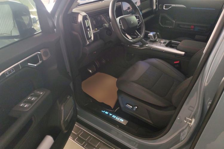 Used JETOUR Traveler 2023 2.0T Four-Wheel Drive Conqueror