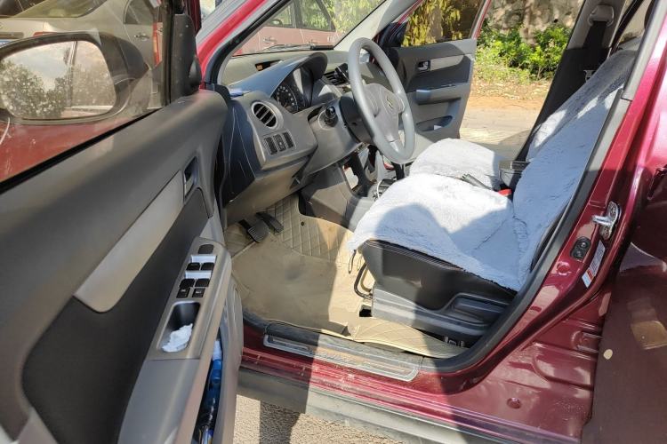 Used Suzuki Swift 2013 1.5L Automatic 20th Anniversary Limited Edition Driver Seat