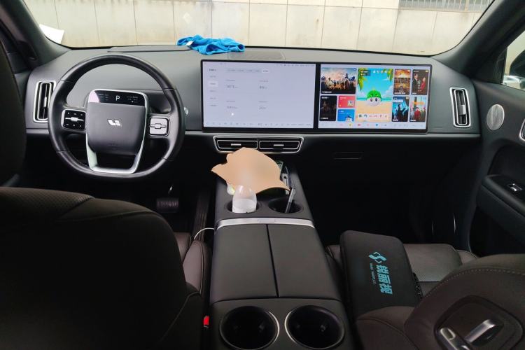 Used Li Auto L9 2022 Max model
