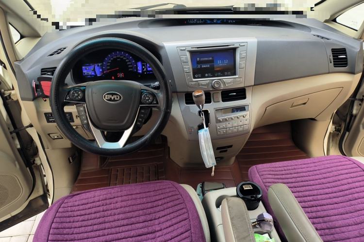 Used BYD M6 2015 2.4L Automatic Prestige Edition