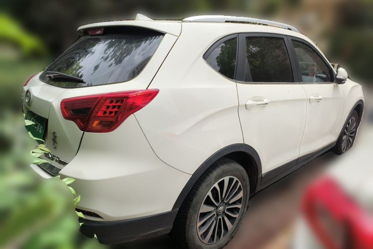 Used GAC Trumpchi GS5 Super 2015 2.0L Automatic Two-Wheel Drive Luxury Navigation Edition
