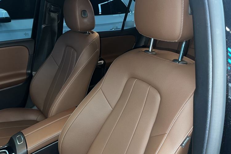 Used Mercedes-Benz GLB 2025 GLB 220 Fashion Model
