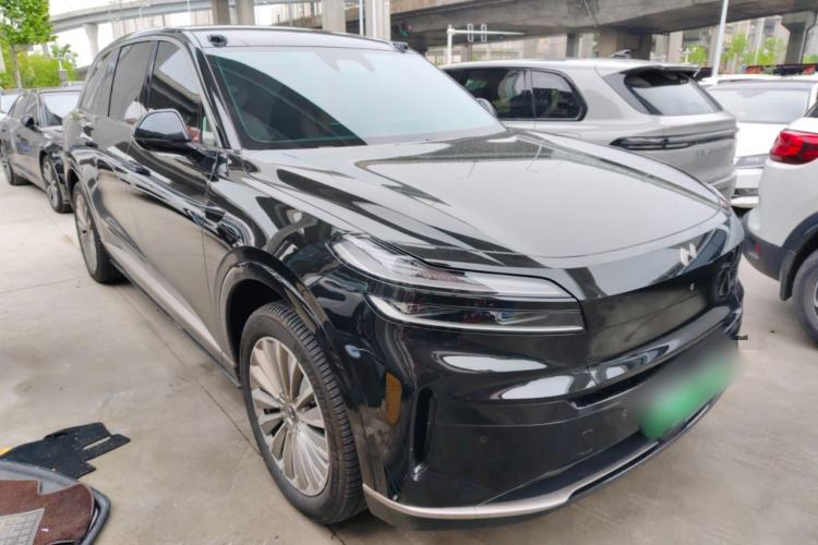 Used ONVO Luxeed L90 2025 Model—Ultra Six-Seater Version
