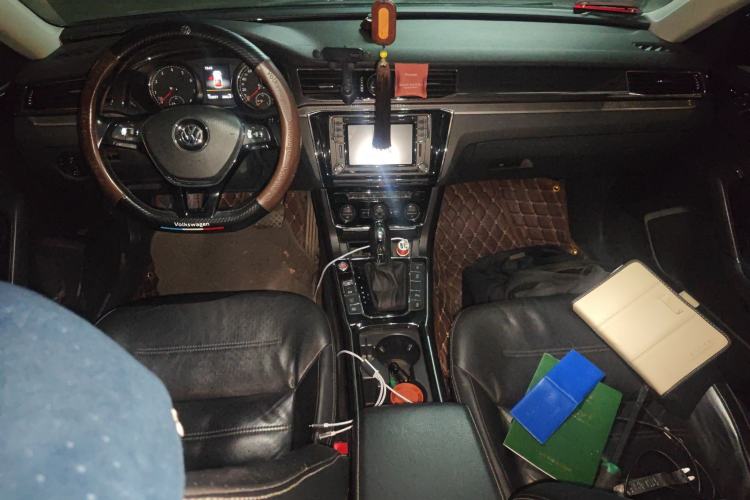 Used Volkswagen Passat 2016 380TSI DSG Prestige Edition Center Console