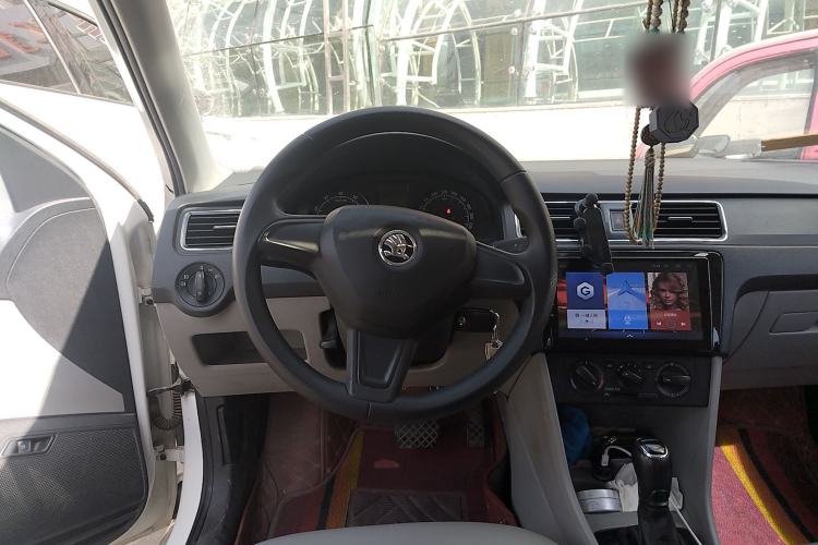 Used Skoda Rapid 2016 1.6L Automatic Chuanxing Edition Steering Wheel