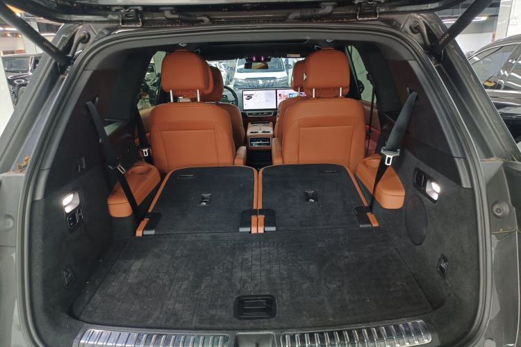 Used Li Auto L8 2023 Pro Model Trunk