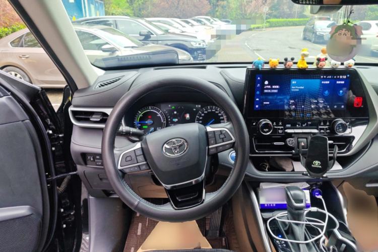 Used Toyota Highlander 2022 Dual-Engine 2.5L Four-Wheel Drive Prestige Version 7 Seats Steering Wheel