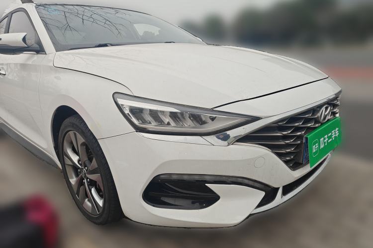 Used Hyundai Lafesta 2019 280TGDi Smart Speed Version China VI Standard Front Right 45 Deg