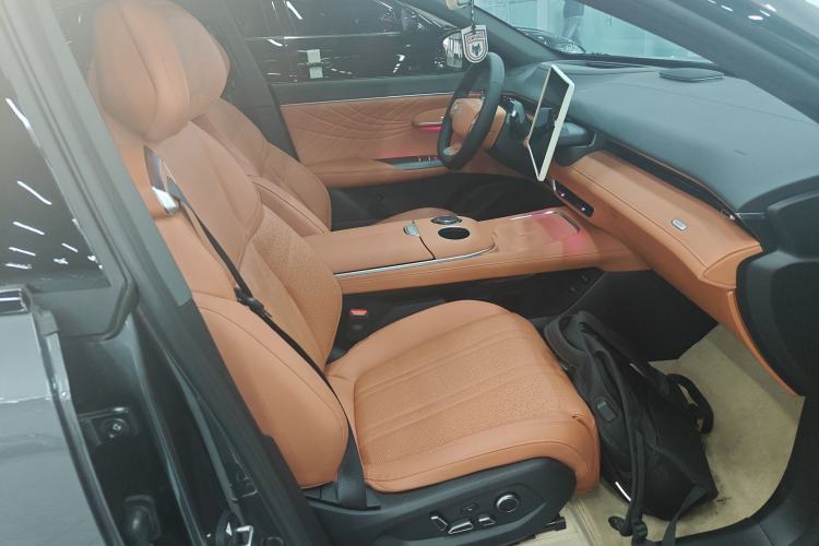 Used Deepal S07 2025 Deepal Intelligent Driving AD PRO Range-Extended Version Right Front Seat