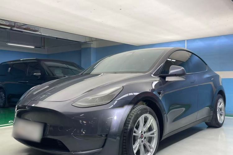 Used Tesla Model Y 2021 Long-Range All-Wheel-Drive Version 3D7