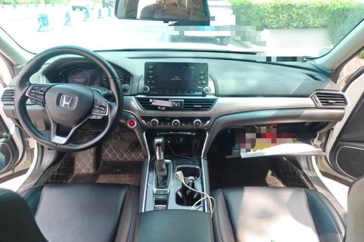 Used Honda Accord 2018 260TURBO Luxury Edition China VI Center Console