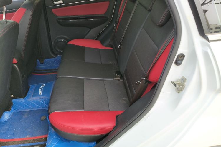 Used BAIC Senova X25 2015 1.5L Manual Elite Edition Left Rear Seat