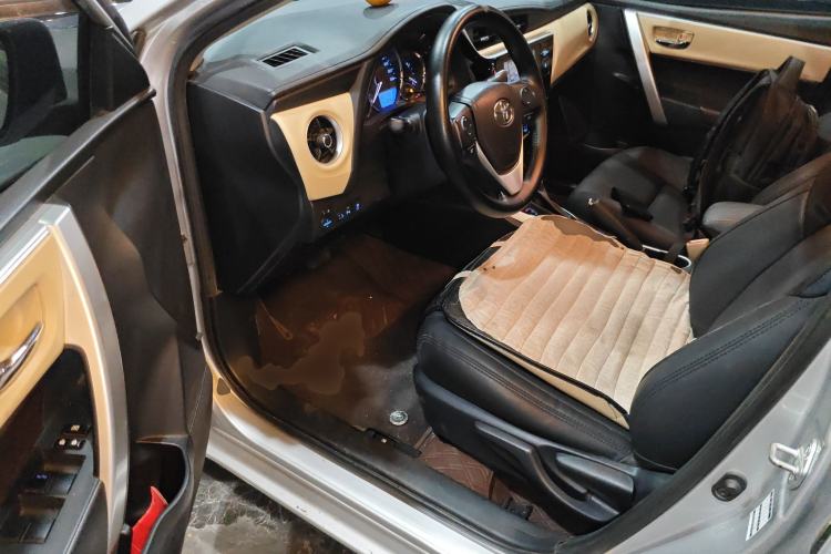 Used Toyota Levin 2017 Revised 185T CVT Elite Edition China V Standard Driver Seat